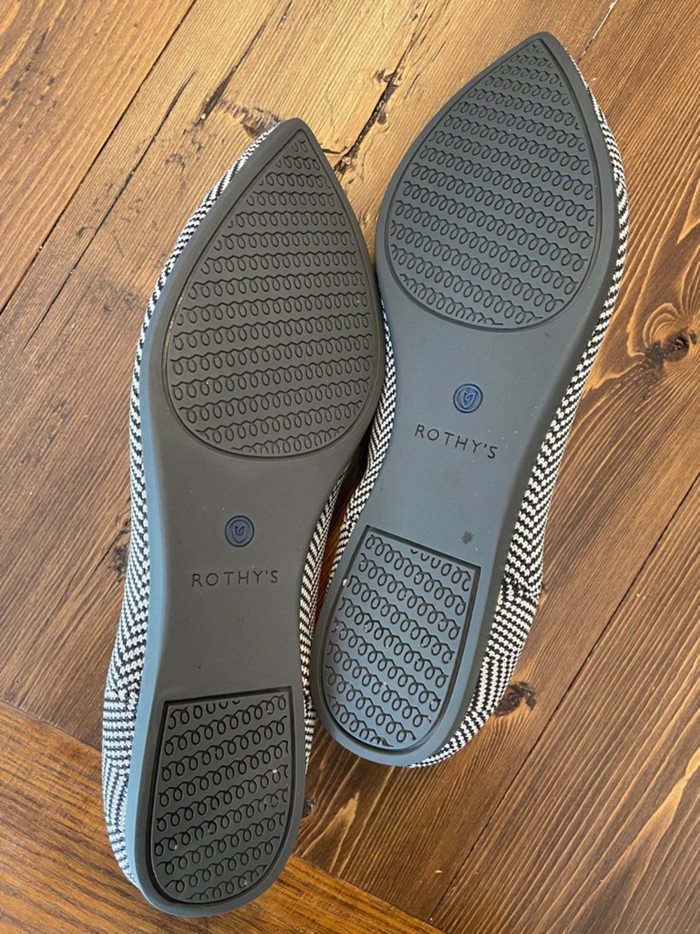 Rothys The Point Cloud Gray Birdseye Knit 🖤🤍 Women's Size 9.5 - Picture 4 of 5